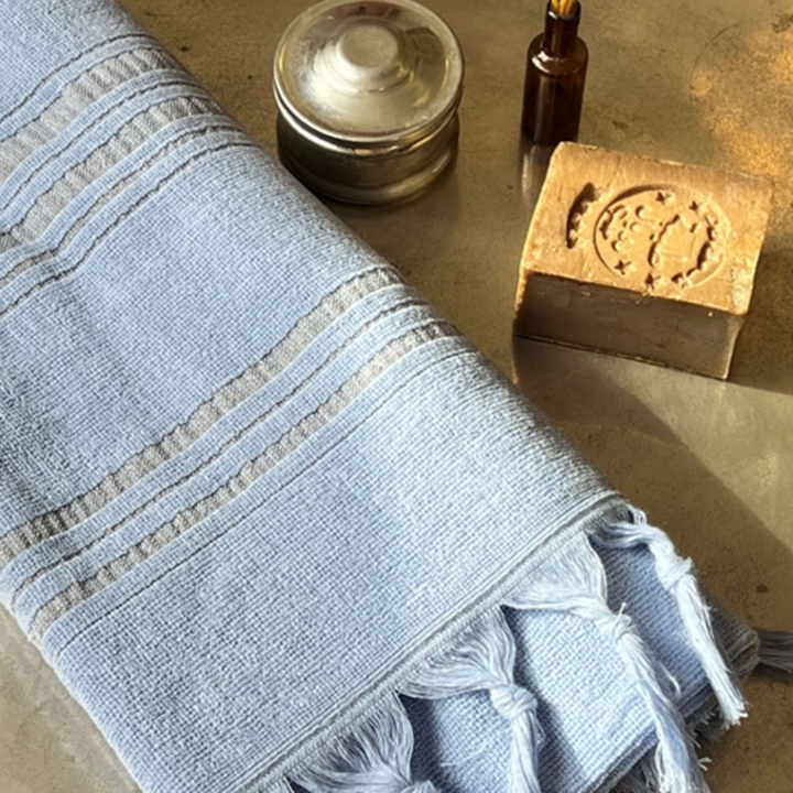 Fouta Dolce Azurine -pyyhe ryhmässä Iho & Vartalo / Kylpy & Spa / Pyyhkeet @ Rawfoodshop Scandinavia AB (KFO9AZ)