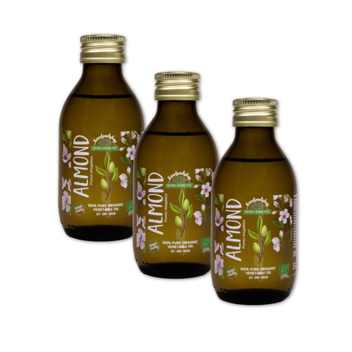 Manteliöljy kylmäpuristettu LUOMU 50ml x 3 pulloa ryhmässä Raaka-aineet / Pähkinät / Pähkinäöljyt / Manteliöljy @ Rawfoodshop Scandinavia AB (2081201-SET3)