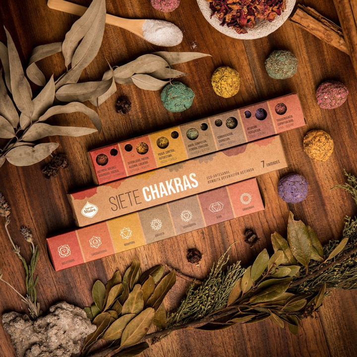 7 Chakra Cleansing Bombita suitsukepallot ryhmässä Koti & Sielu / Tunnelma & tuoksu / Suitsuke @ Rawfoodshop Scandinavia AB (57-01)